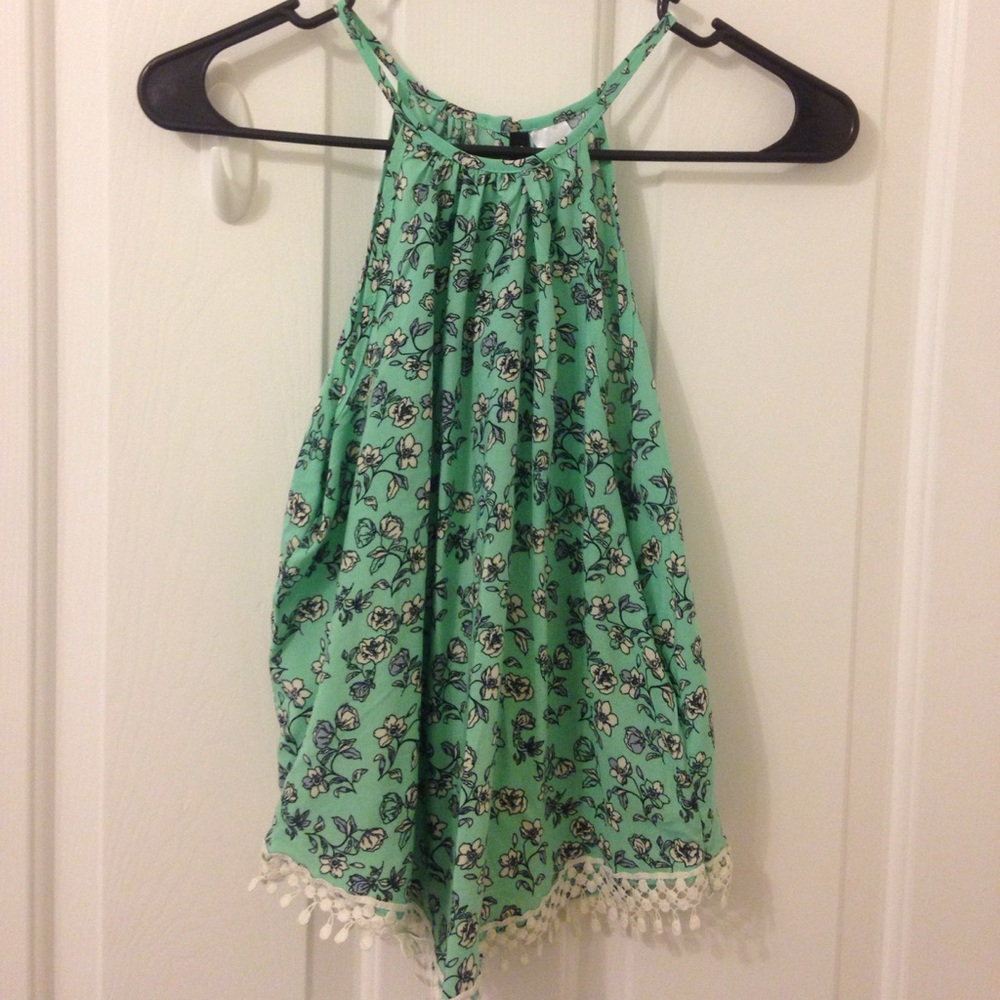 Loose halter tank top