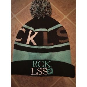 • Young& Reckless Beanie Pom Hat •