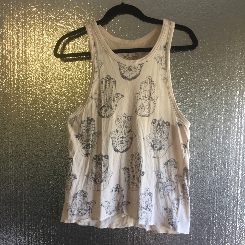Chaser: Tan Hamsa Tank
