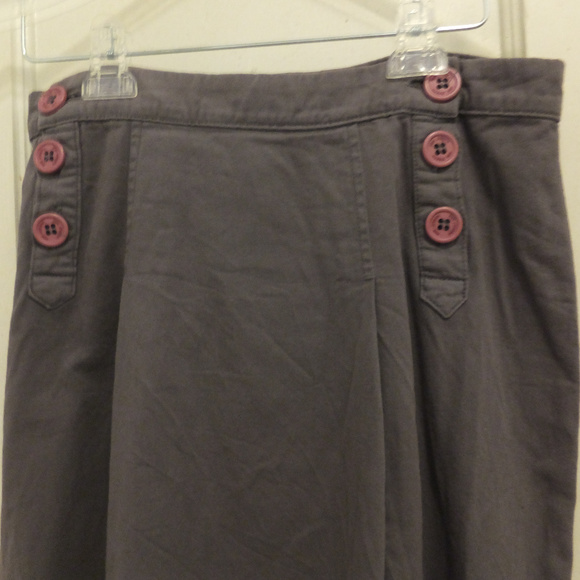 Gray A-line Skirt w/ Double Front Buttons - Picture 2 of 10