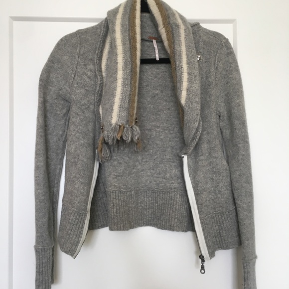 Free People Zip Up - Picture 2 of 3