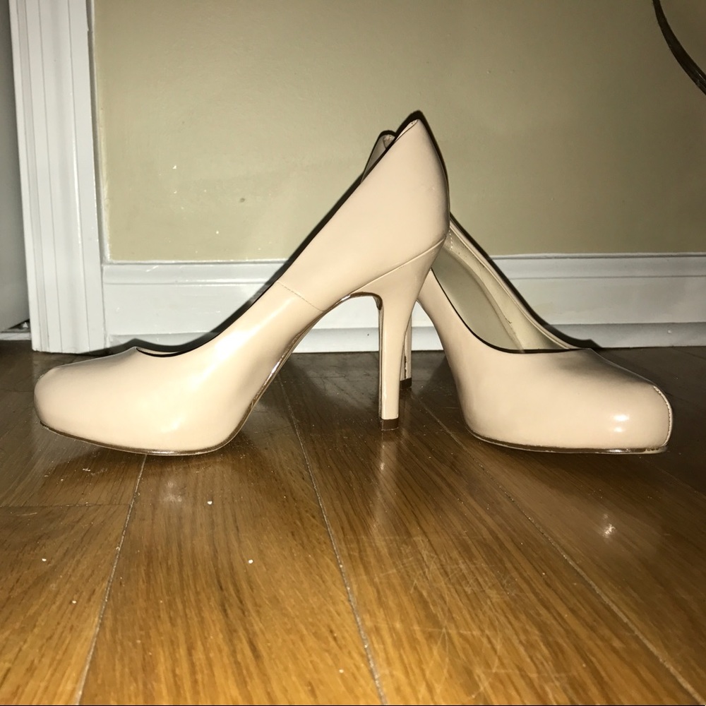 X-Appeal Glossy Nude Heels