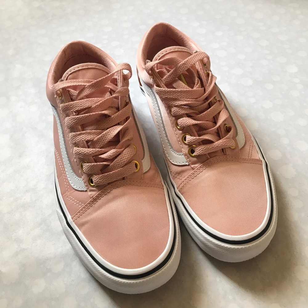 Light pink satin Vans