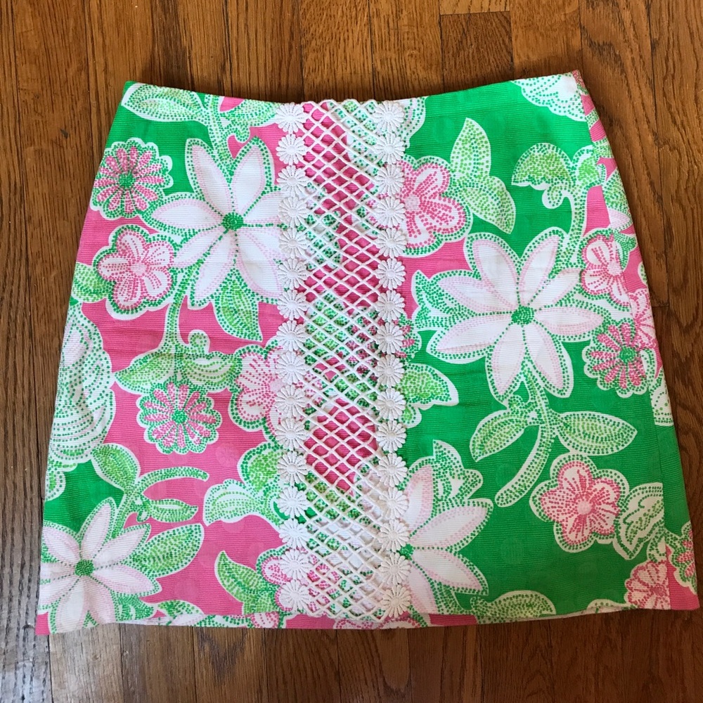 Lilly Pulitzer skirt 🎀💚