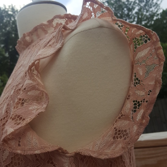 H&M lacey flutter sleeved top (S) - Picture 5 of 5
