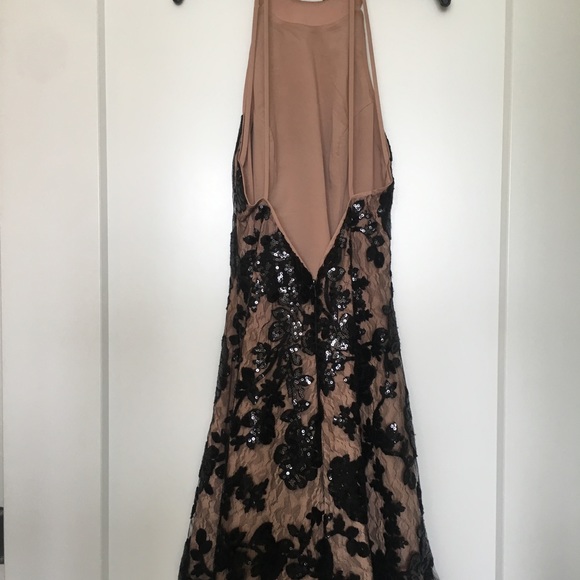 High Neck Lace Dress - Picture 2 of 2