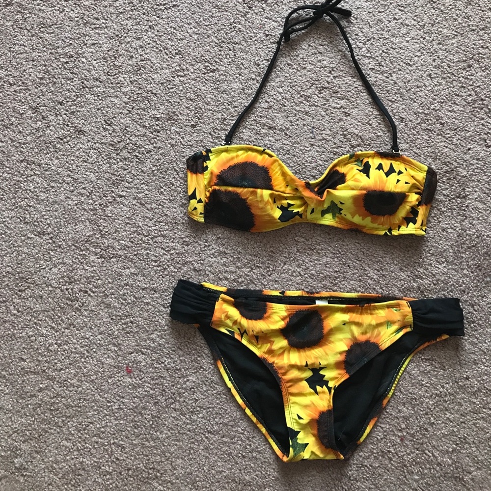 Rue 21 hippie sunflower bikini