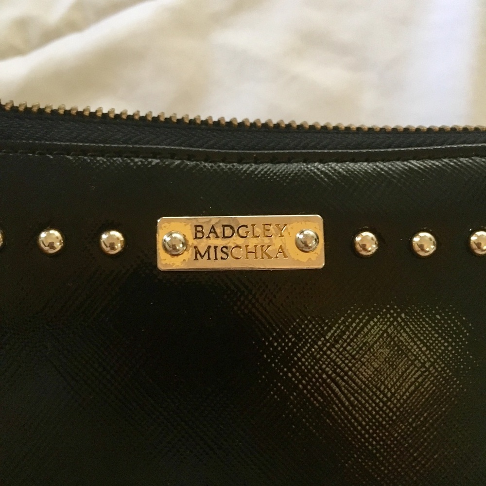 Badgley Mischka black wallet