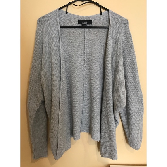 Forever 21 Sweaters - SWEATER CARDIGAN