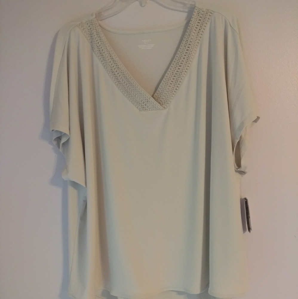 Dressy short sleeve V-Neck
