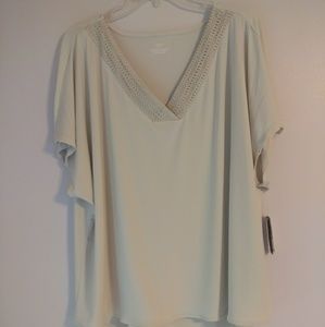 Dressy short sleeve V-Neck