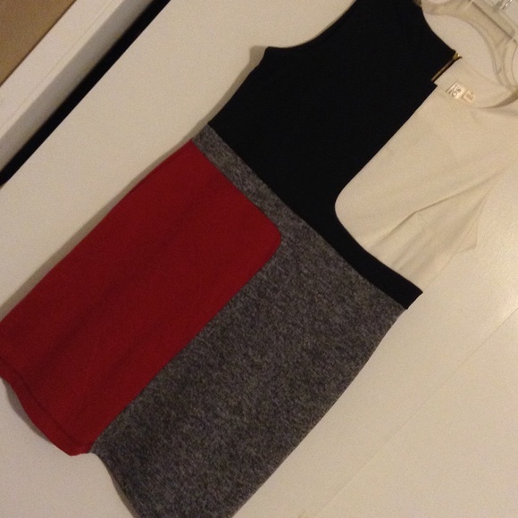 Ladies career dress💛 - Picture 2 of 4