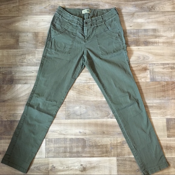 Army green chino old navy pants - Picture 2 of 5