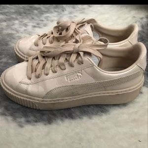 Woman's PUMA patten sneaker SZ 7.5
