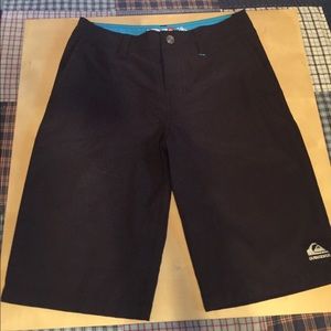 Quicksilver board shorts black size 27"/14 small