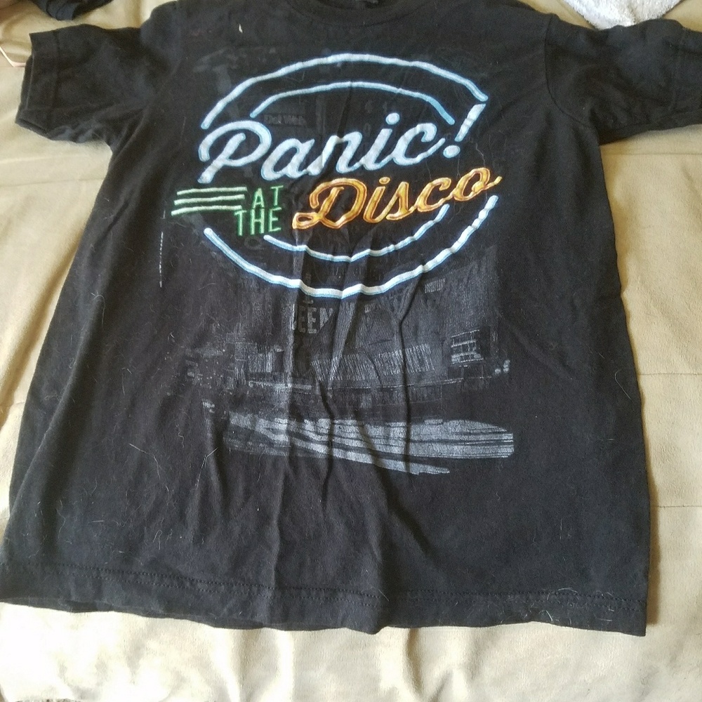 Band tee B2G1 FREE