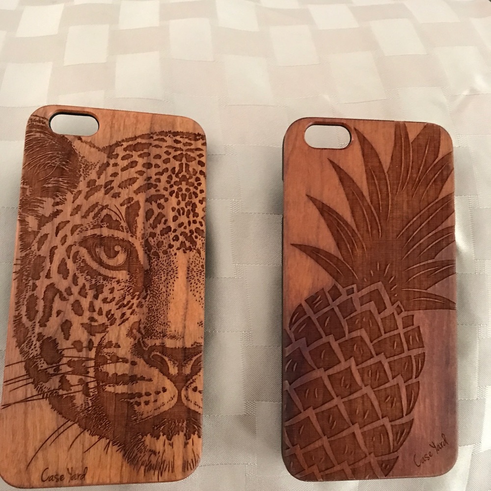 SET OF 2 IPHONE 📱 6PLUS WOOD PHONE CASES