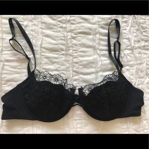 Push Up, No padding, Victoria's Secret 36B!