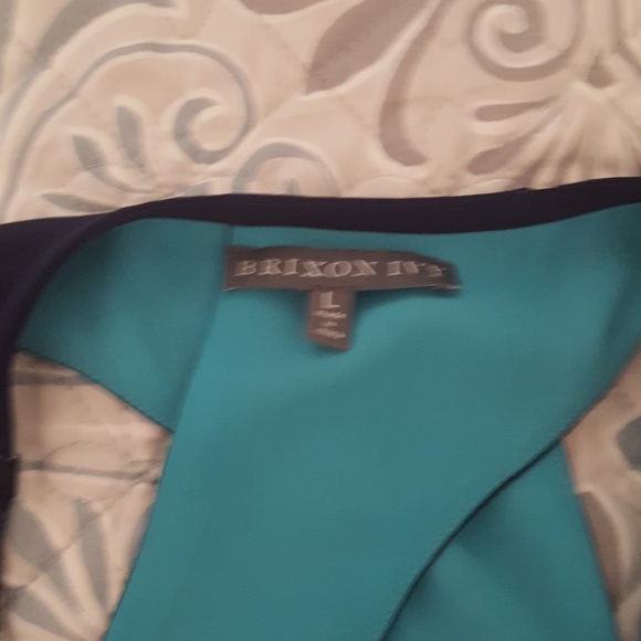 Halter style shirt with lace - Picture 3 of 4