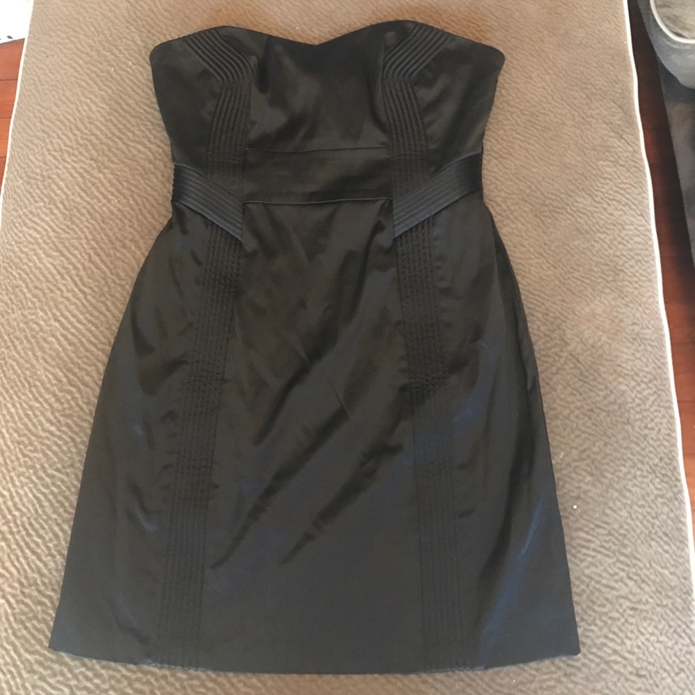 Donating soon Guess Vivica strapless gown sexy fun - Picture 3 of 7