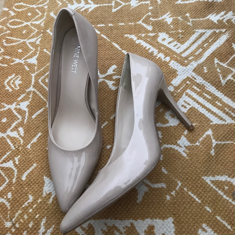 Nine West nude heels