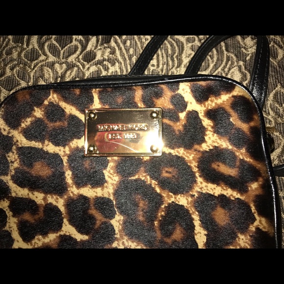 Authentic Michael Kors - Picture 2 of 3