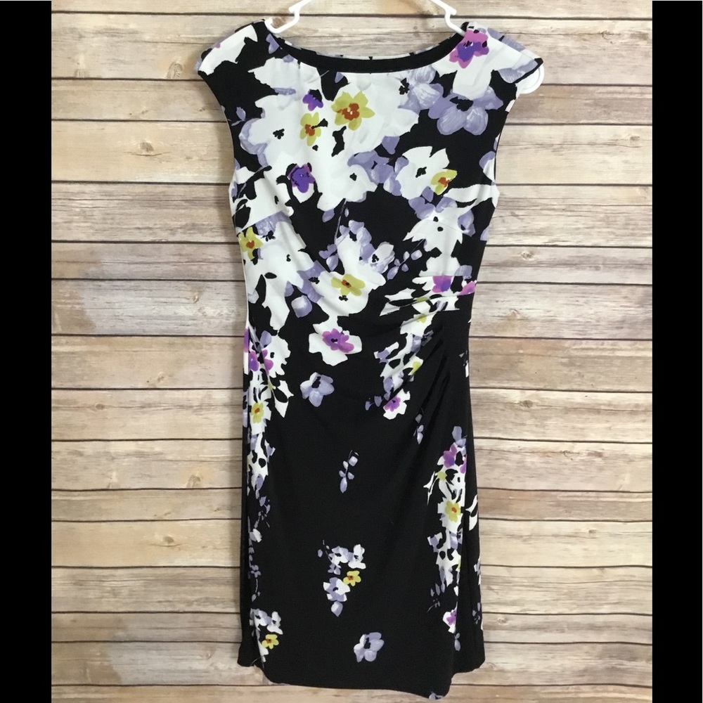 Fitted floral dress