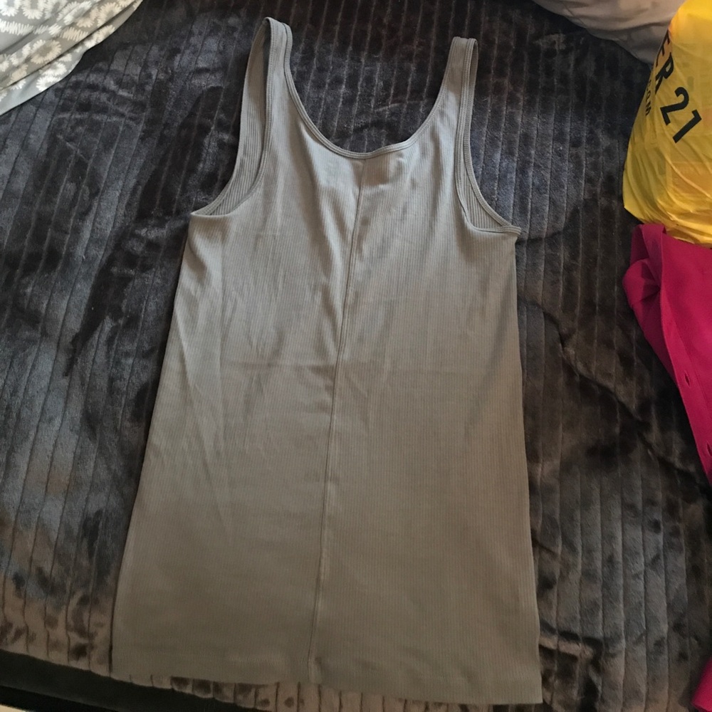 Tank top - Picture 2 of 3
