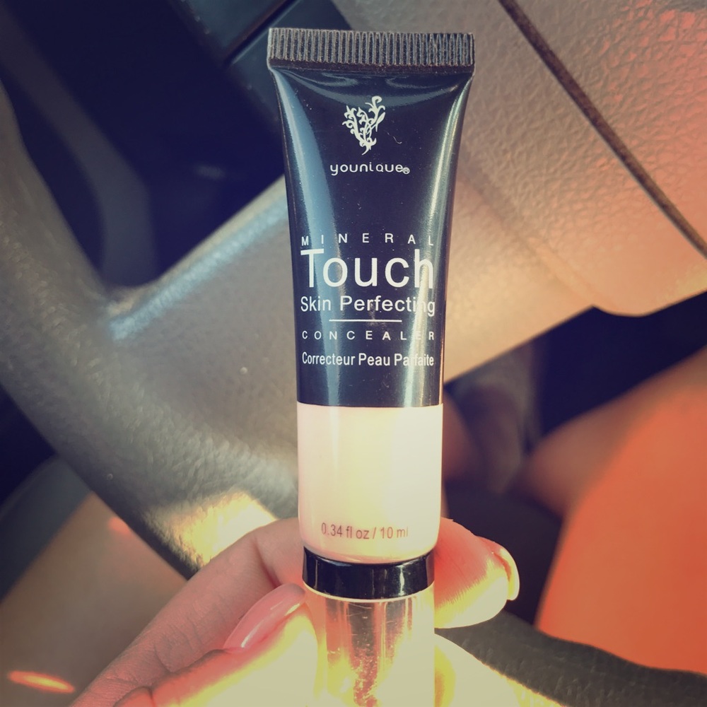 Younique concealer