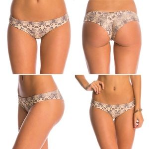 🔥SOFIA BY VIX PYTHON CHEEZY BUZIOS BOTTOMS🔥NWT🔥