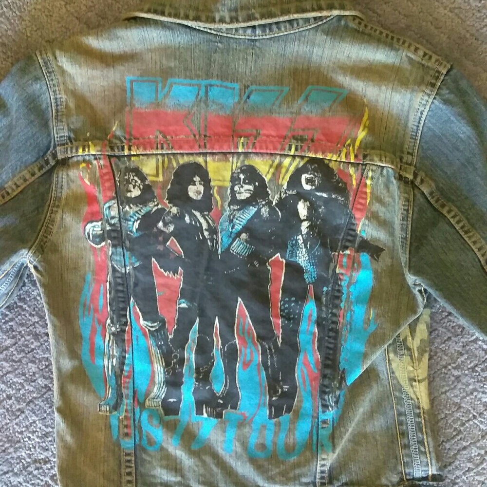 Limit edition 👄💥💥KIZZ💥💥👄 denim jacket