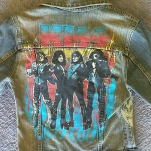 Limit edition 👄💥💥KIZZ💥💥👄 denim jacket
