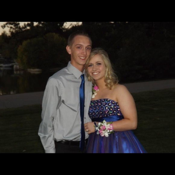 Homecoming Dress - Picture 3 of 3