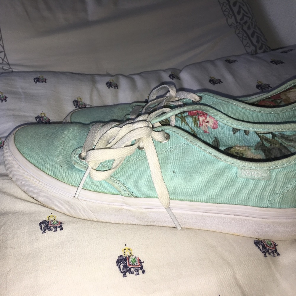 Blue vans - Picture 2 of 3