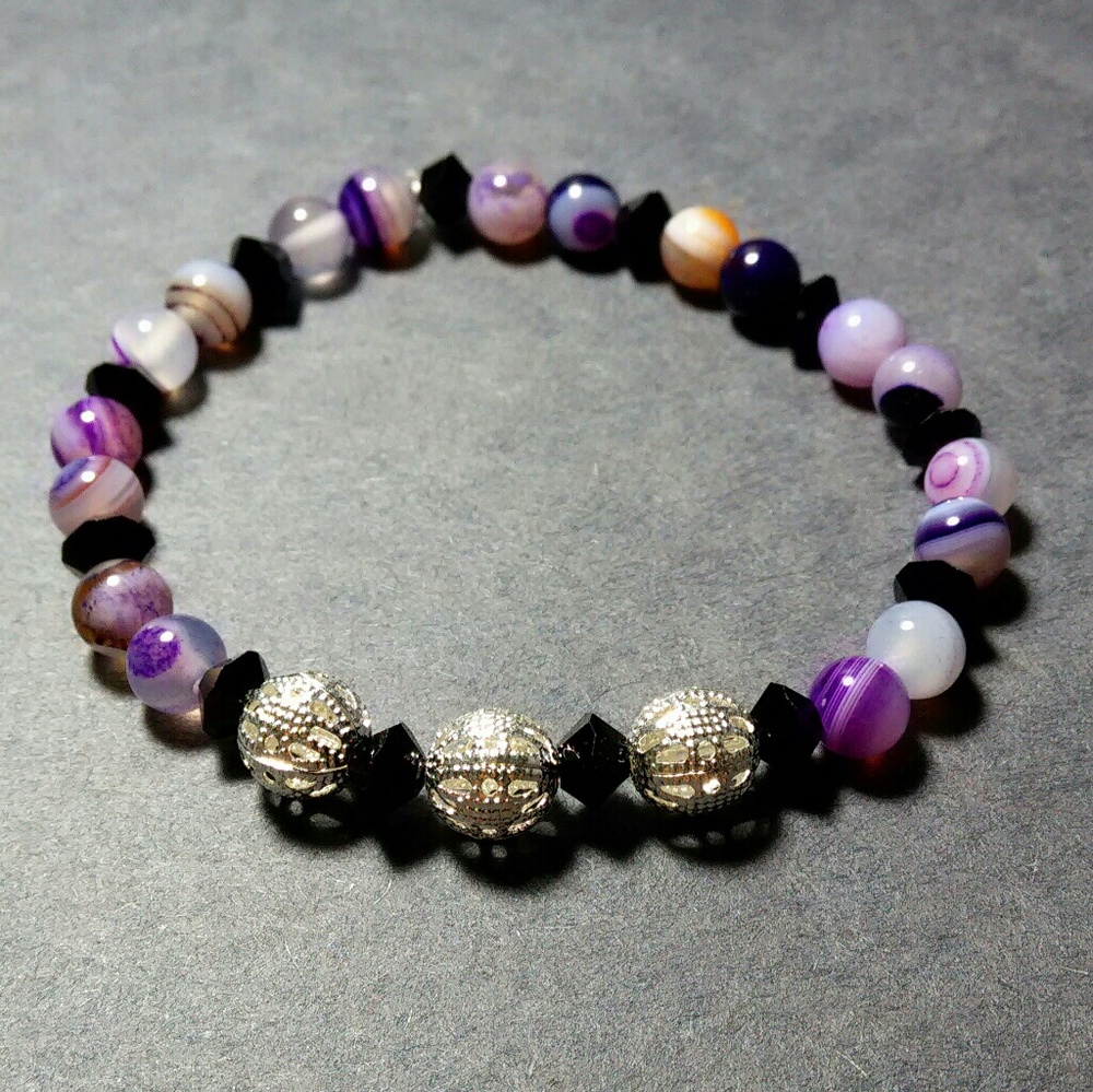 LilisCo Handmade Beaded Stretch Bracelet