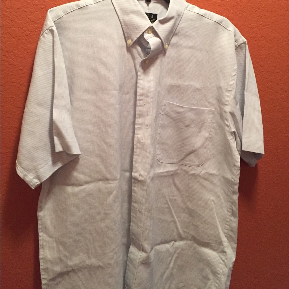 Jos a bank men's short sleeve dress shirt.