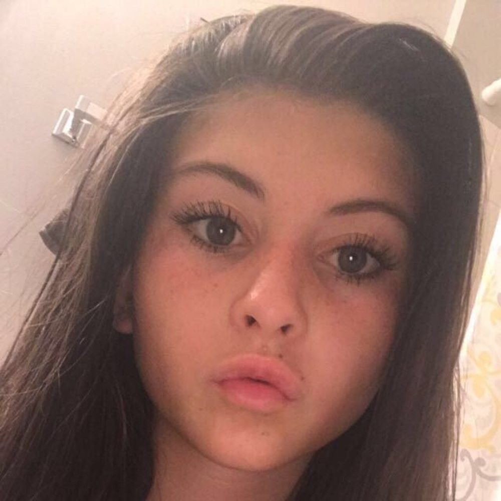 Meet your Posher, Ellise
