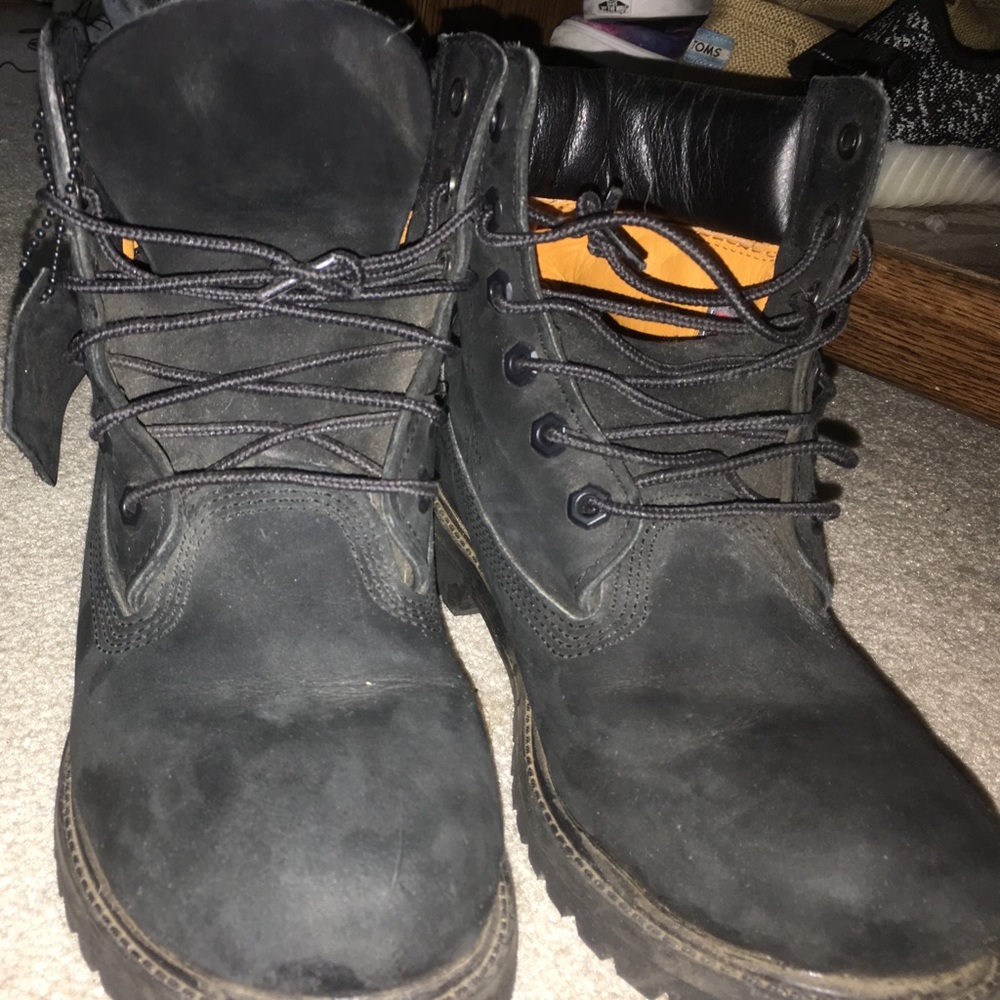 Black Timbs