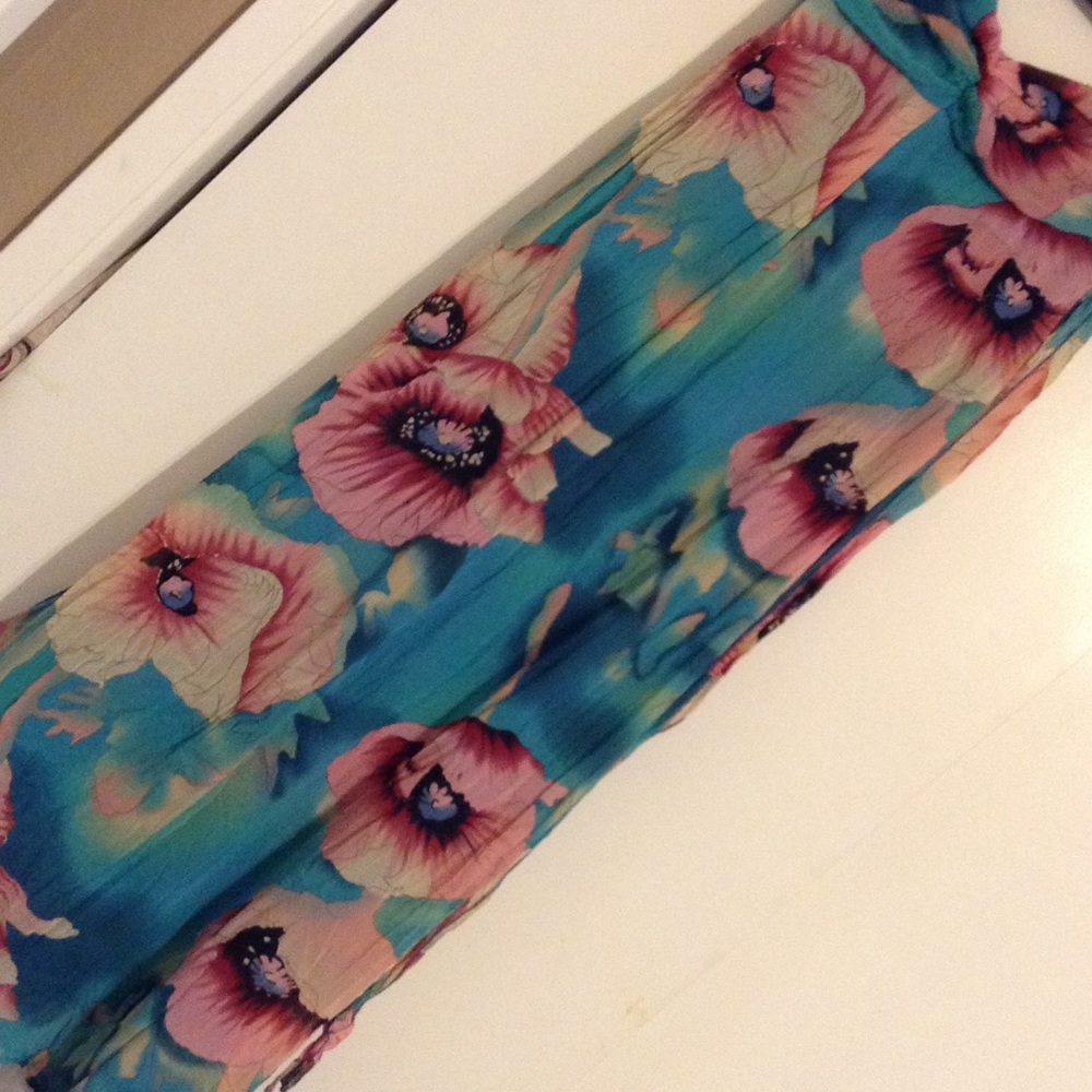 Floral strapless maxi dress💛 - Picture 2 of 5