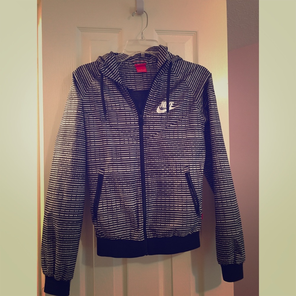 NIKE windbreaker