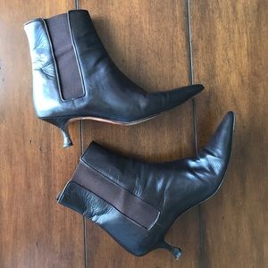 manolo blahnik pointed leather ankle boots