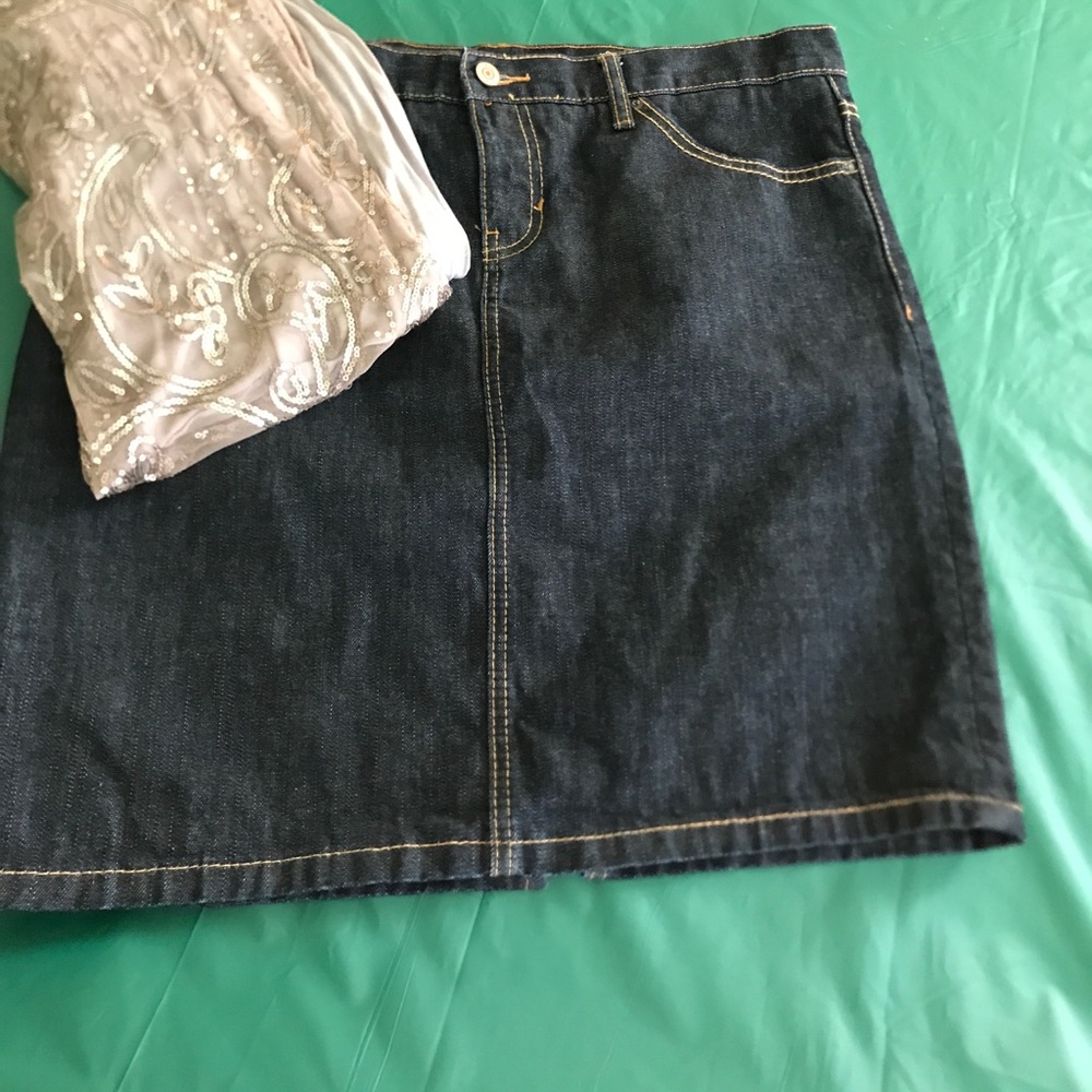 GAP Special Edition MiniSkirt