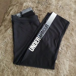 Under Armour Crop Leggings