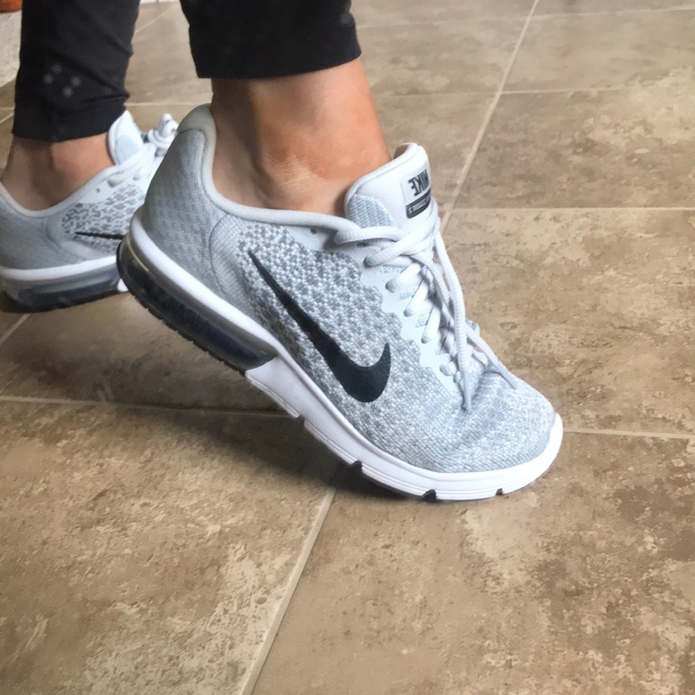 Nike Air Max Sequent 2