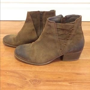 HUDSON LONDON Ankti Suede Tobacco Boots