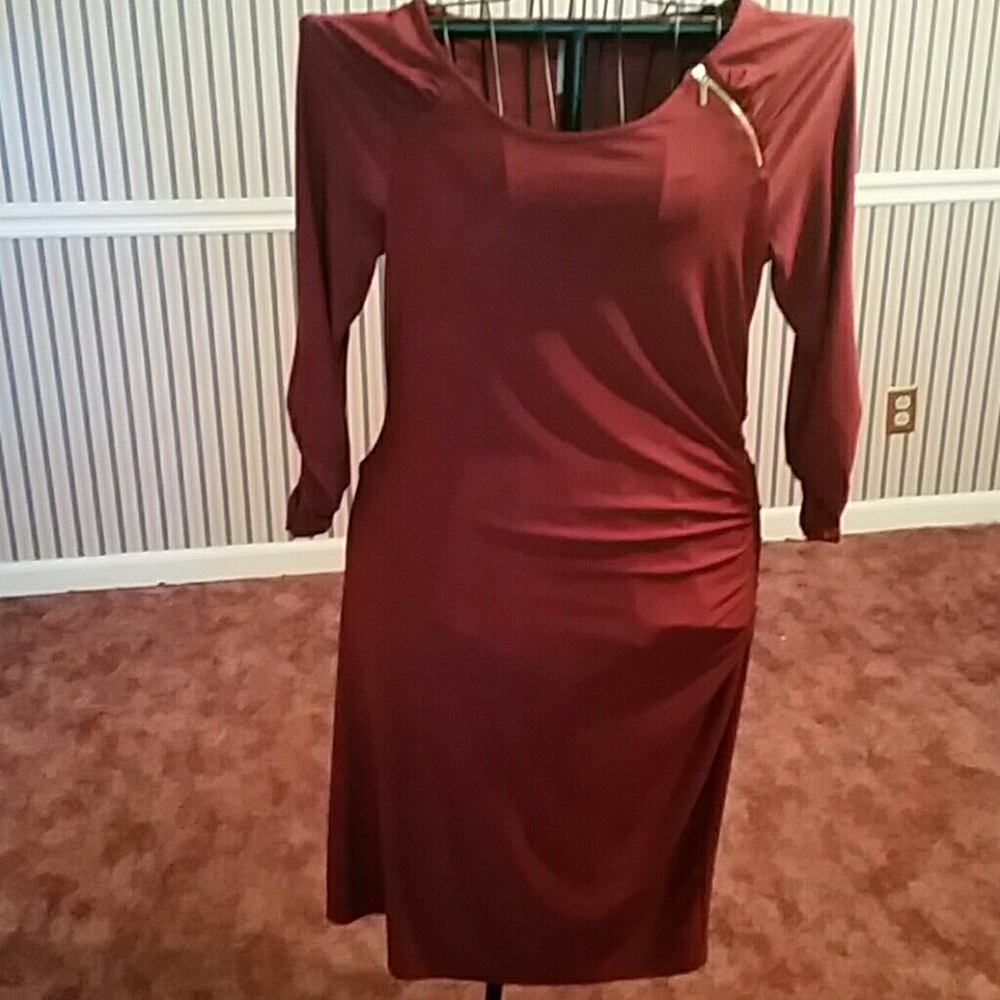 Great feminine dress, Cranberry color
