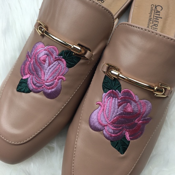 New Catherine Malandrino Floral Embroidered Slides - Picture 3 of 4