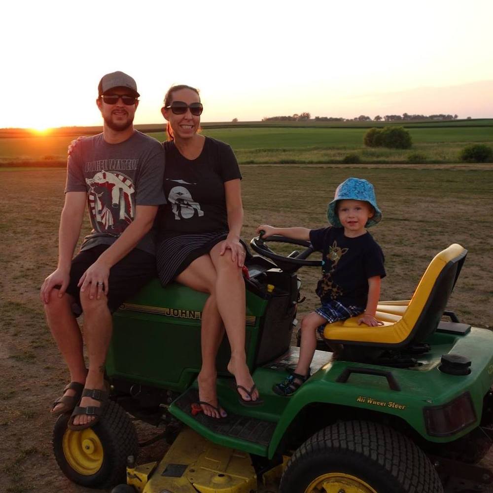 Meet your Posher, Mara