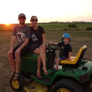 Meet your Posher, Mara