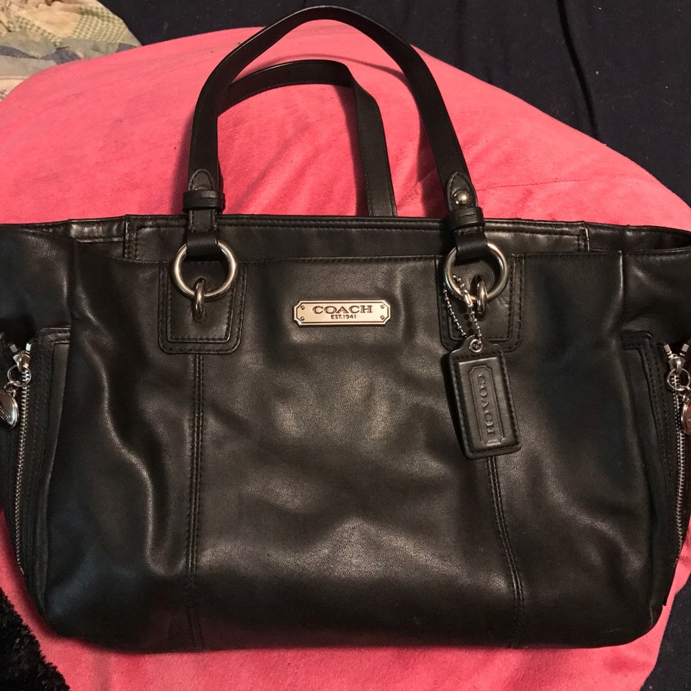 Authentic Leather Coach Handbag+Wallet